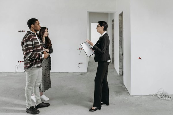 De la signature à la libération des fonds : le voyage complet du crédit immobilier